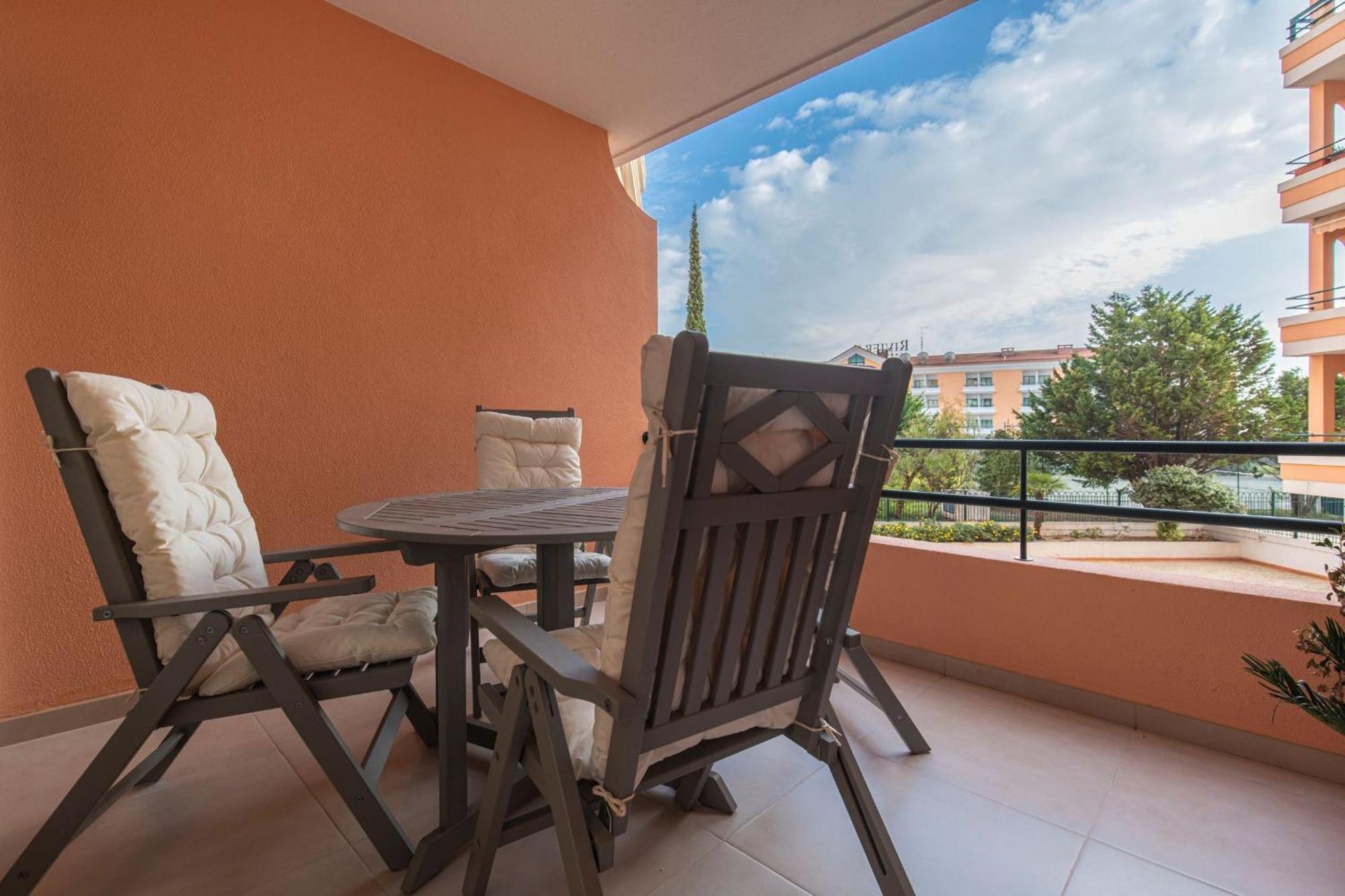 Deluxe 2Bdr Apartment In Carcavelos By Lovelystay Zewnętrze zdjęcie