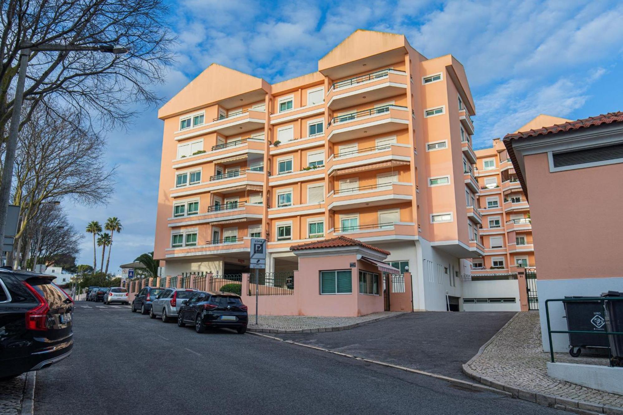 Deluxe 2Bdr Apartment In Carcavelos By Lovelystay Zewnętrze zdjęcie